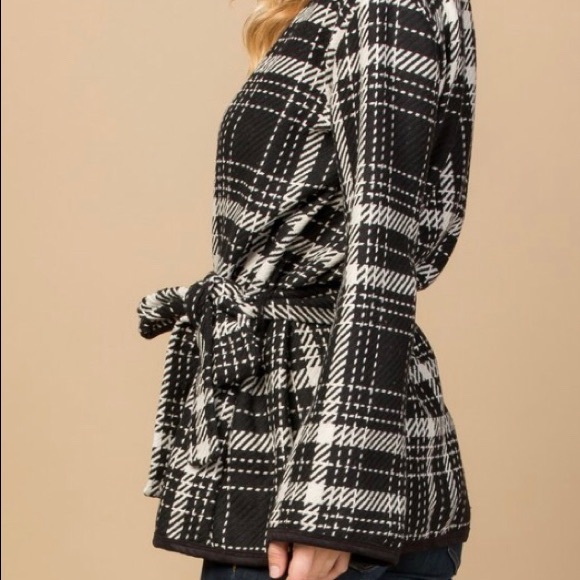 Plaid tie waist jacket (2x) - Picture 3 of 5